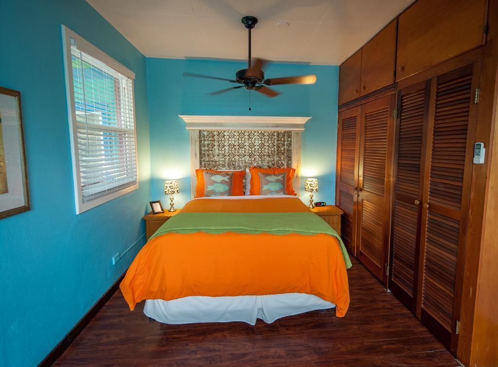 St. John Inn Cruz Bay Exterior photo